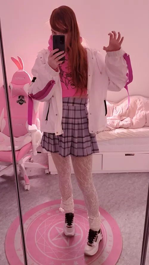 Rawr 🩷 by BoiPrincess