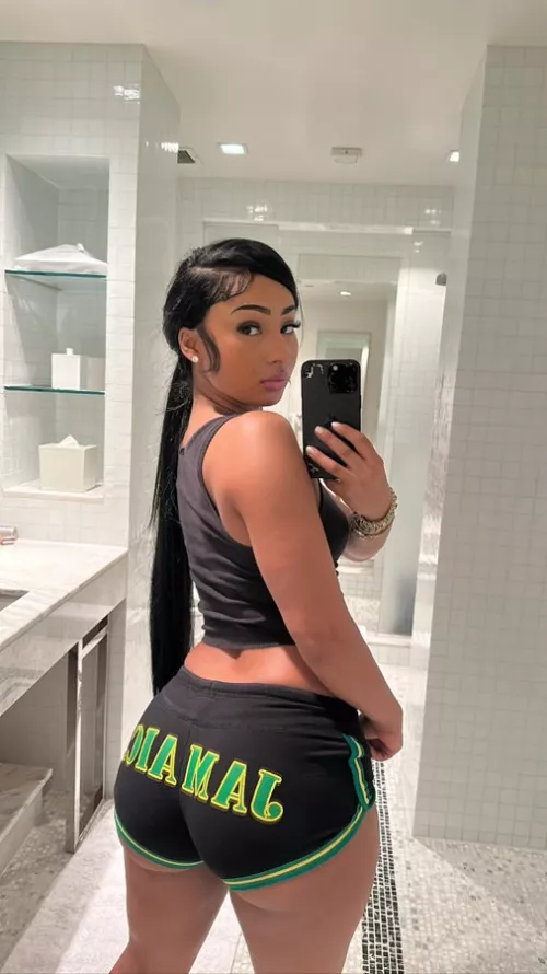 Rubi by reigningknightshade