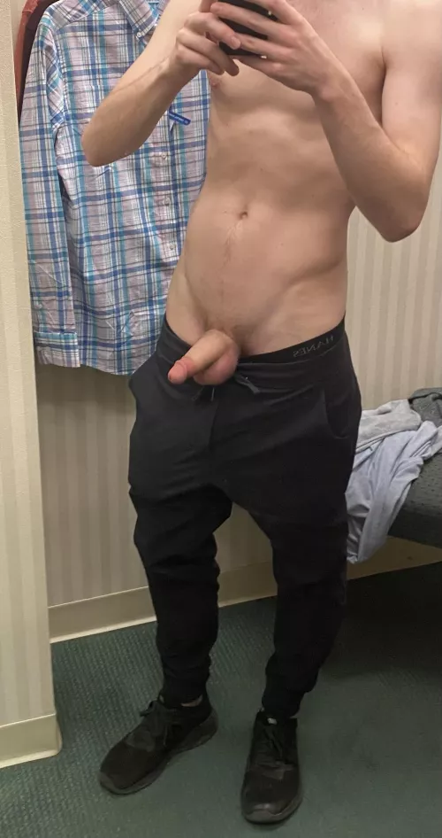 Snapped a quick one in the changing room earlier by bi-pedal