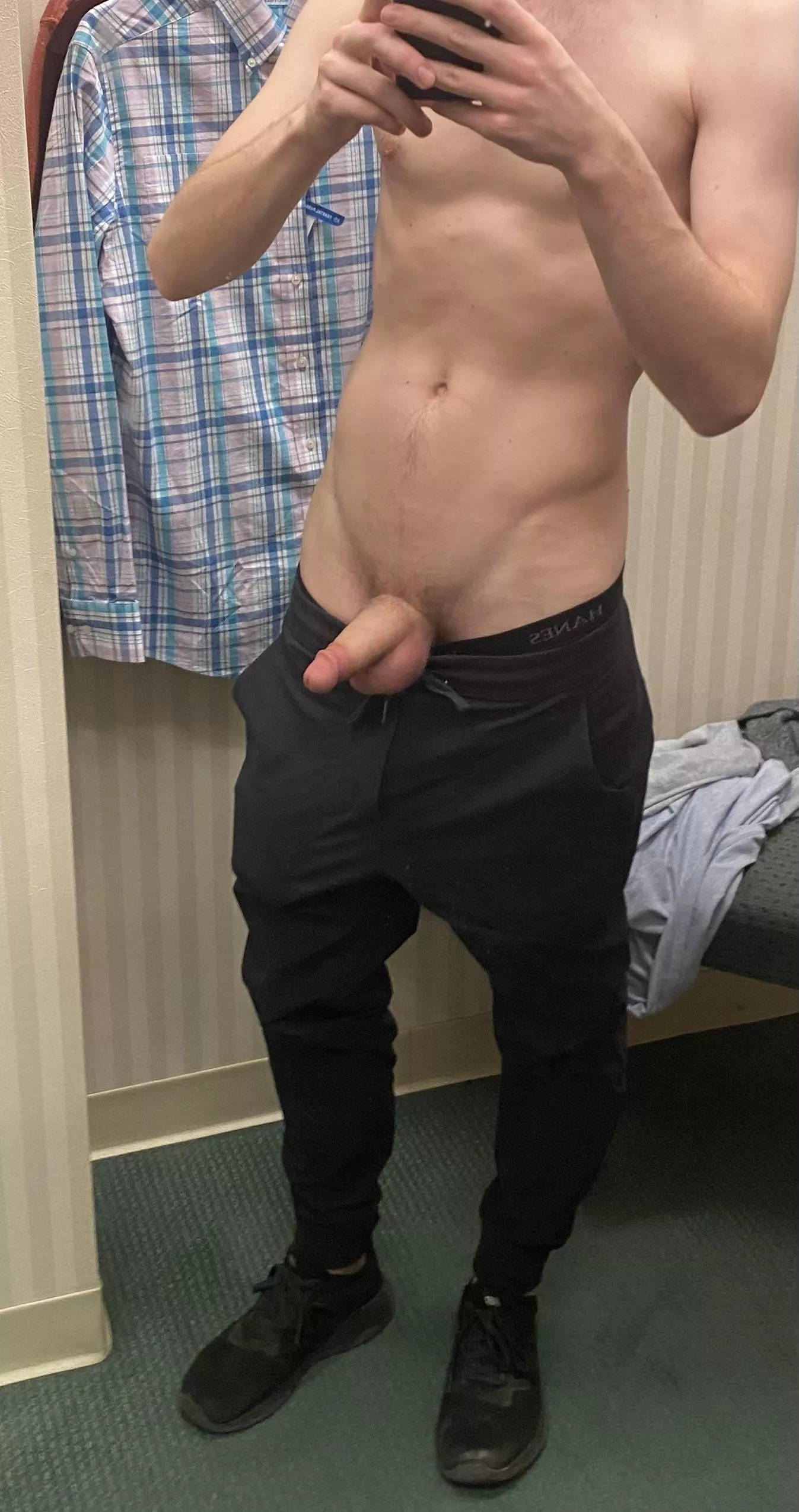 Snapped a quick one in the changing room earlier posted by bi-pedal