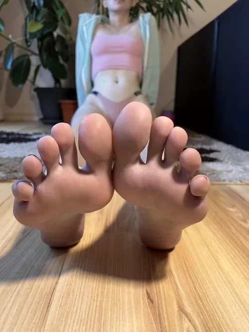 They are very ticklish! by little_asshley