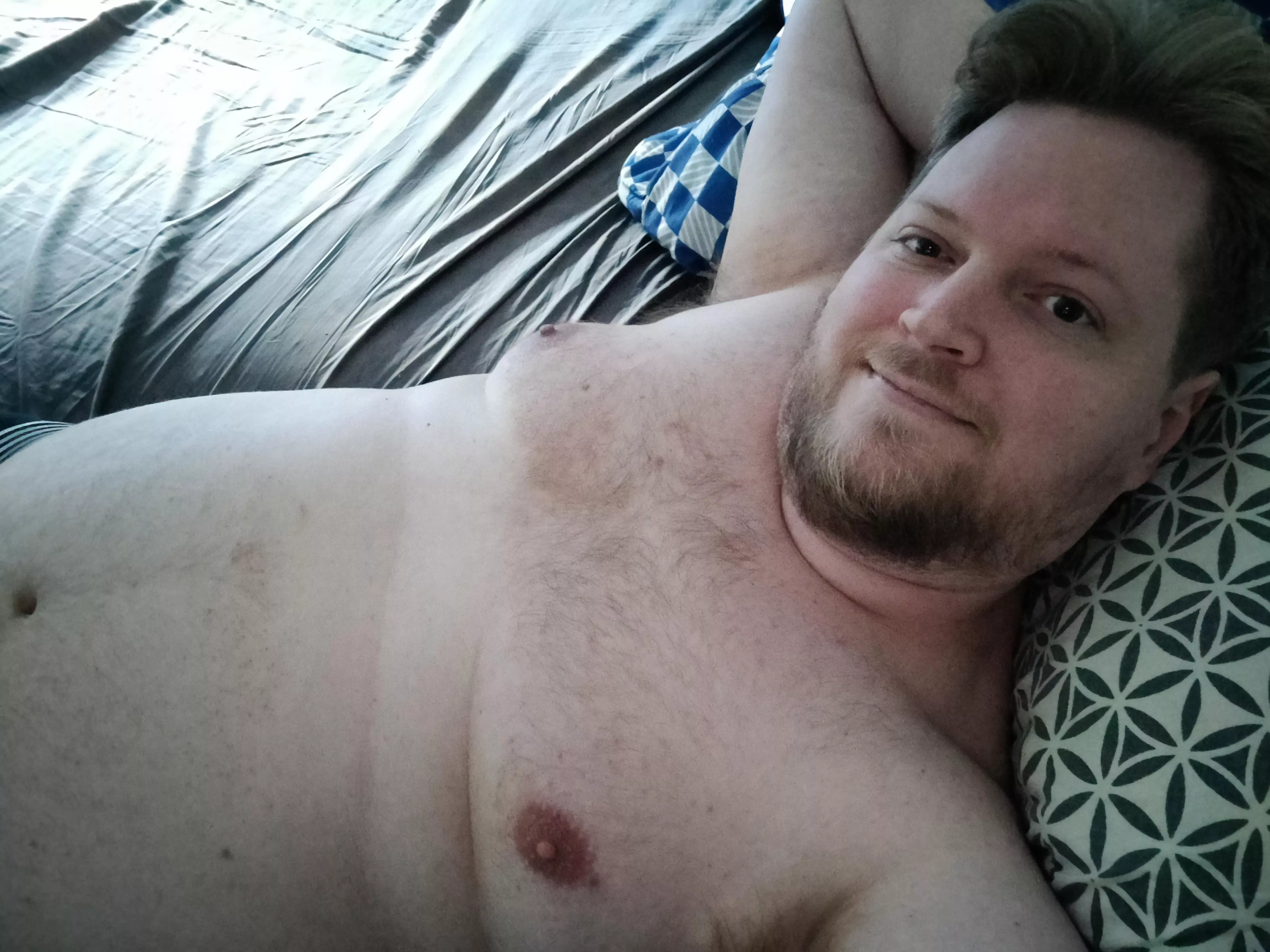 This bottom's feeling playful today! posted by AlexLTheCub