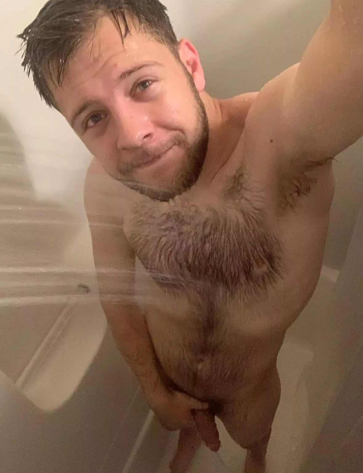 whose tryna shower with this otter? 🤭 posted by QuantityNaive9107