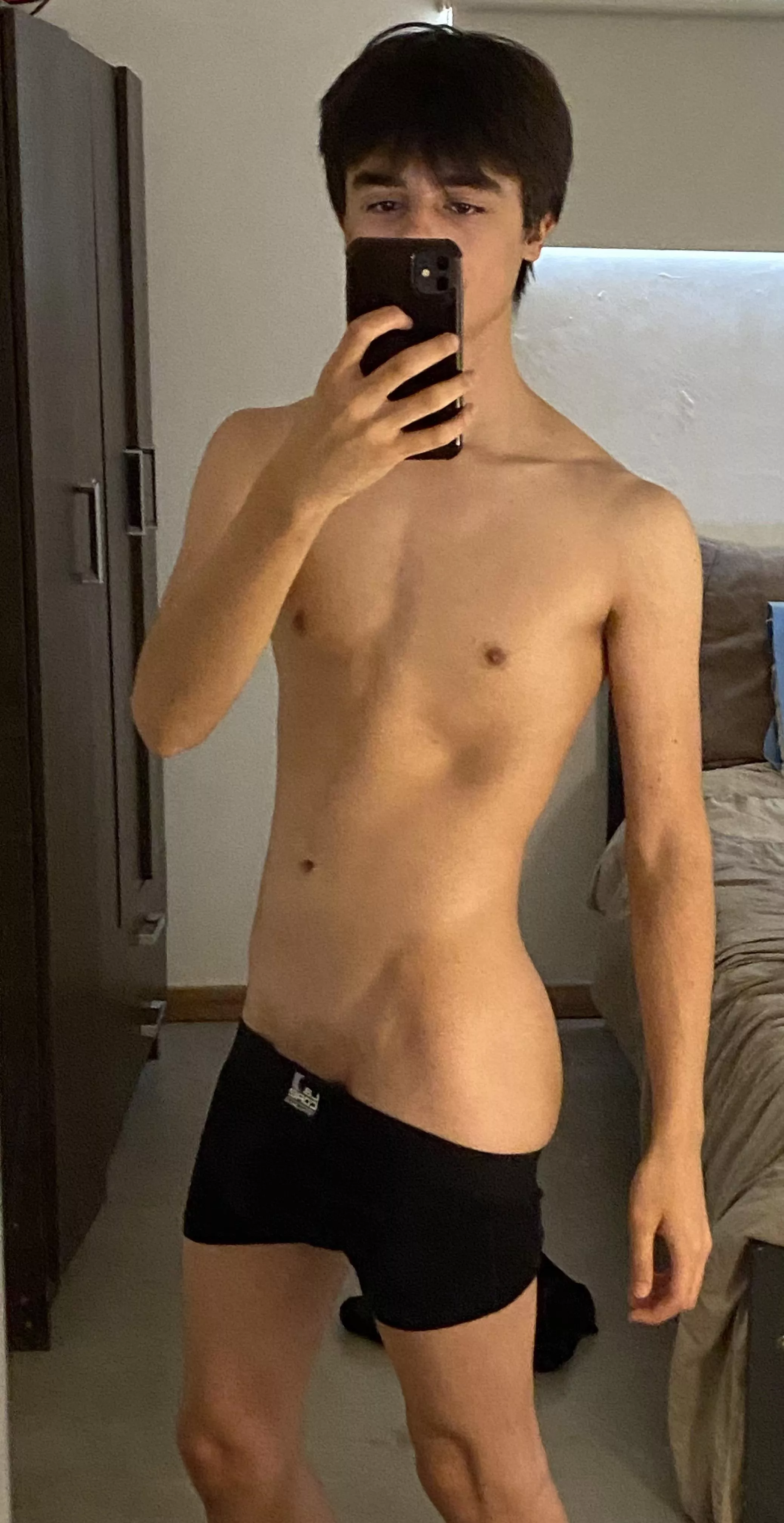 wyd if ur 18yo neighbor send u this posted by Paul_Russo1