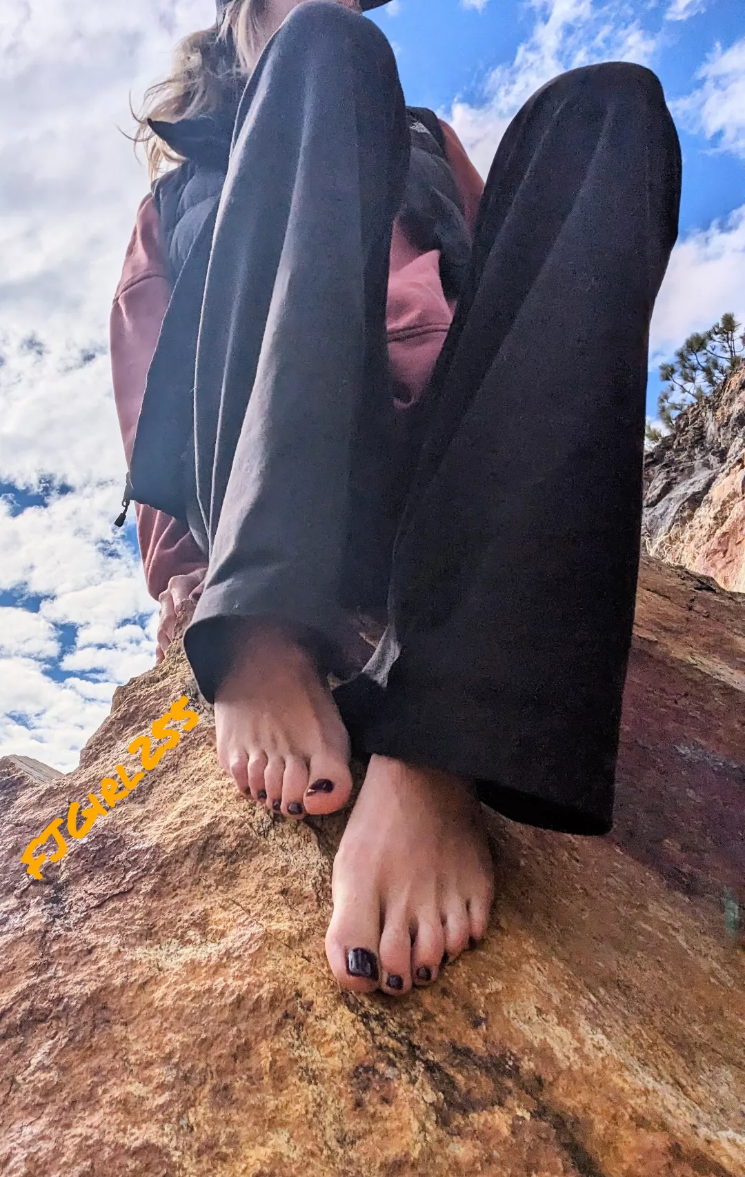 A fellow hiker came around the corner and caught me 😏 Do you think they enjoyed the view? posted by FJGirl255