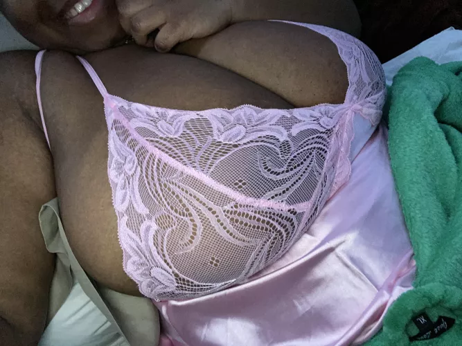 Come lay your head down! by Chubbybunny_22