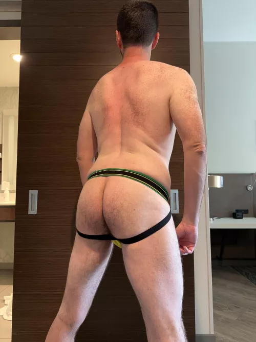 How’s my dad ass? by ScruffyBottomDaddy