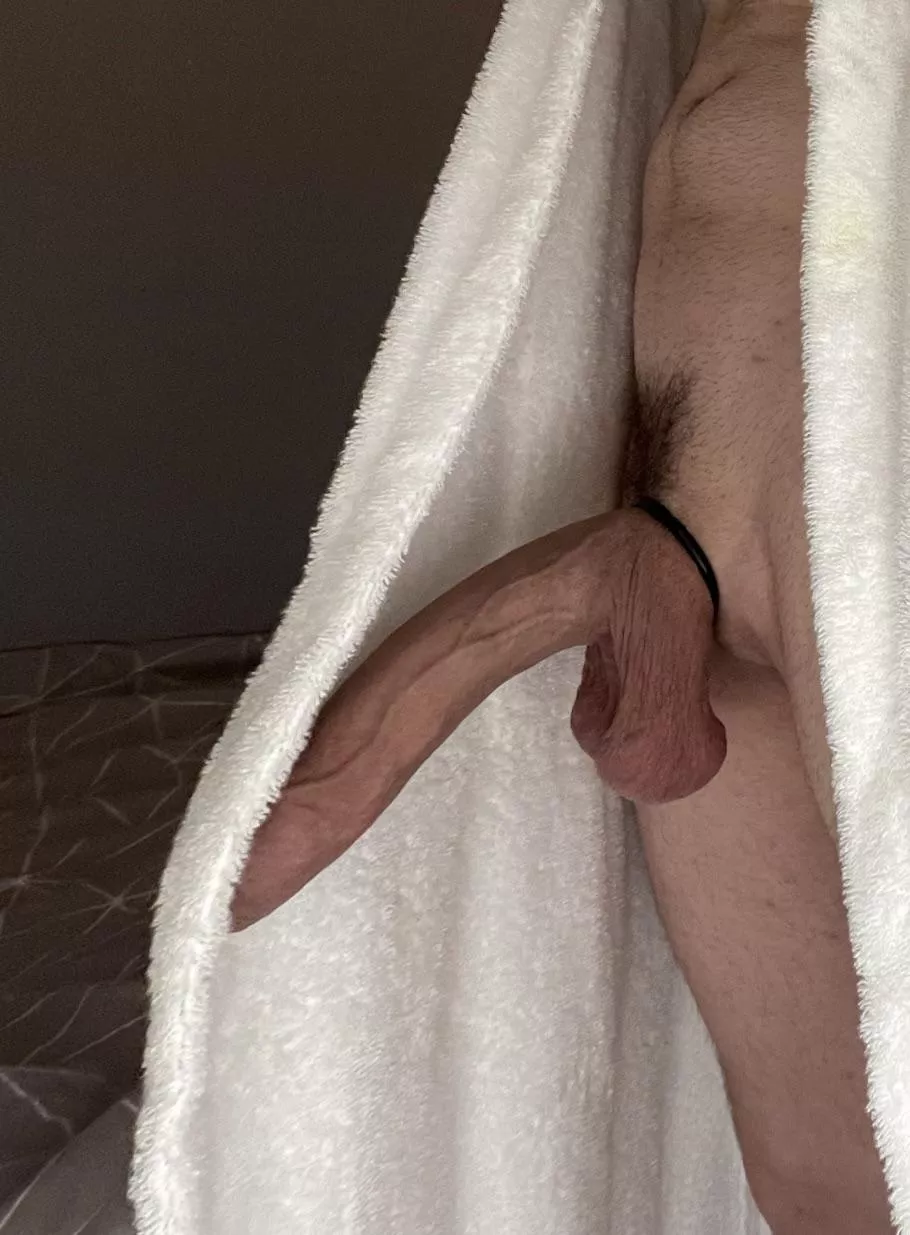 I walk past you in the hallway like this, WYD? posted by LargeWenus