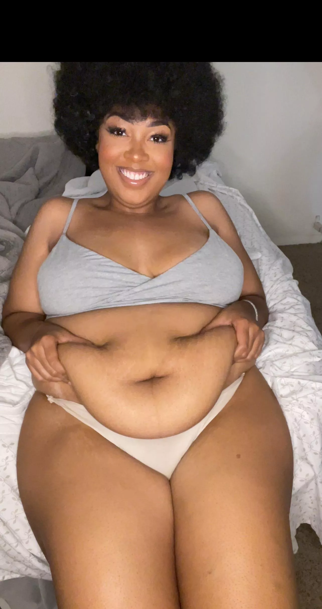 It turns me on when you kiss my belly too posted by TheThotHokage