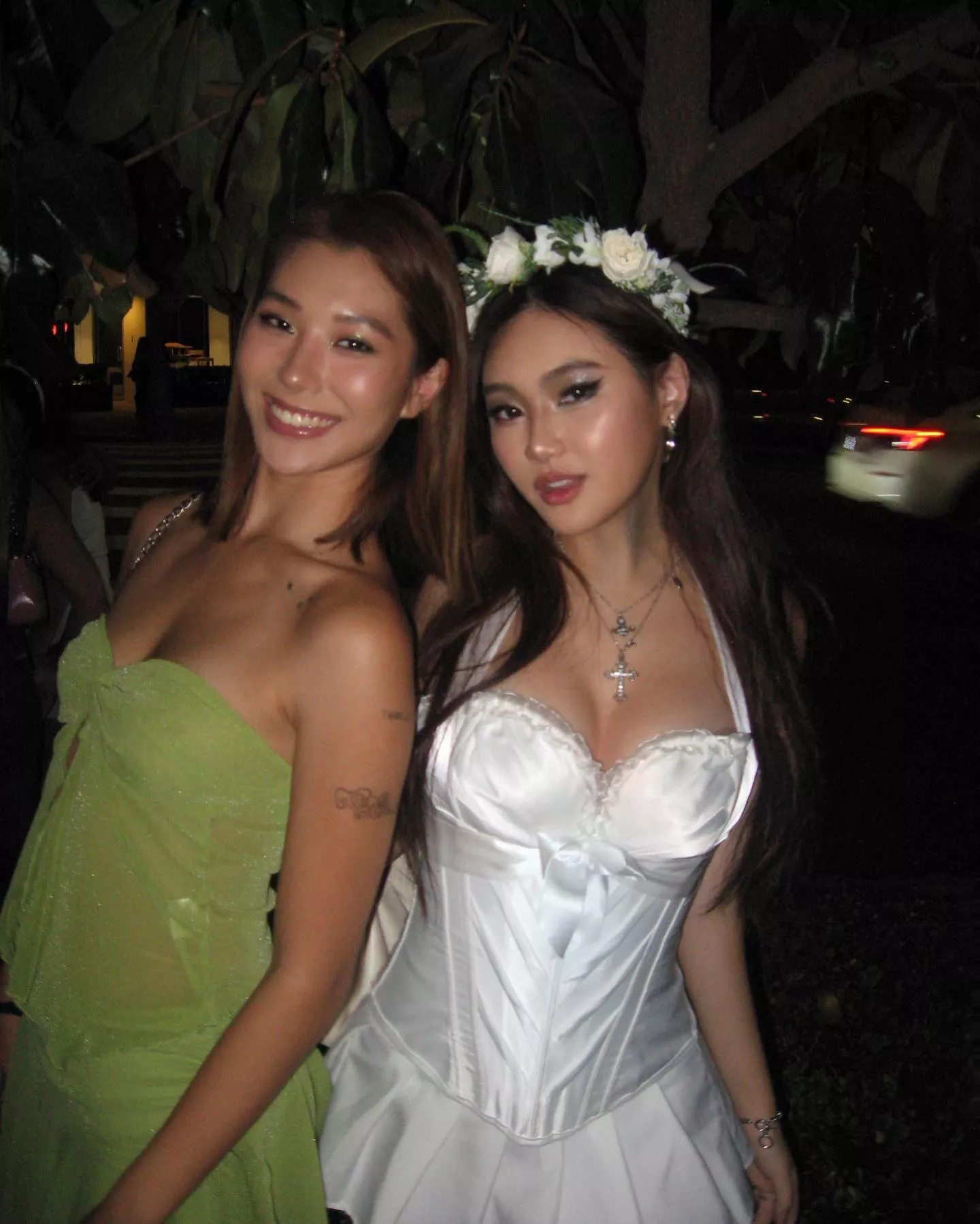 left or right? posted by jenniferaniston1619