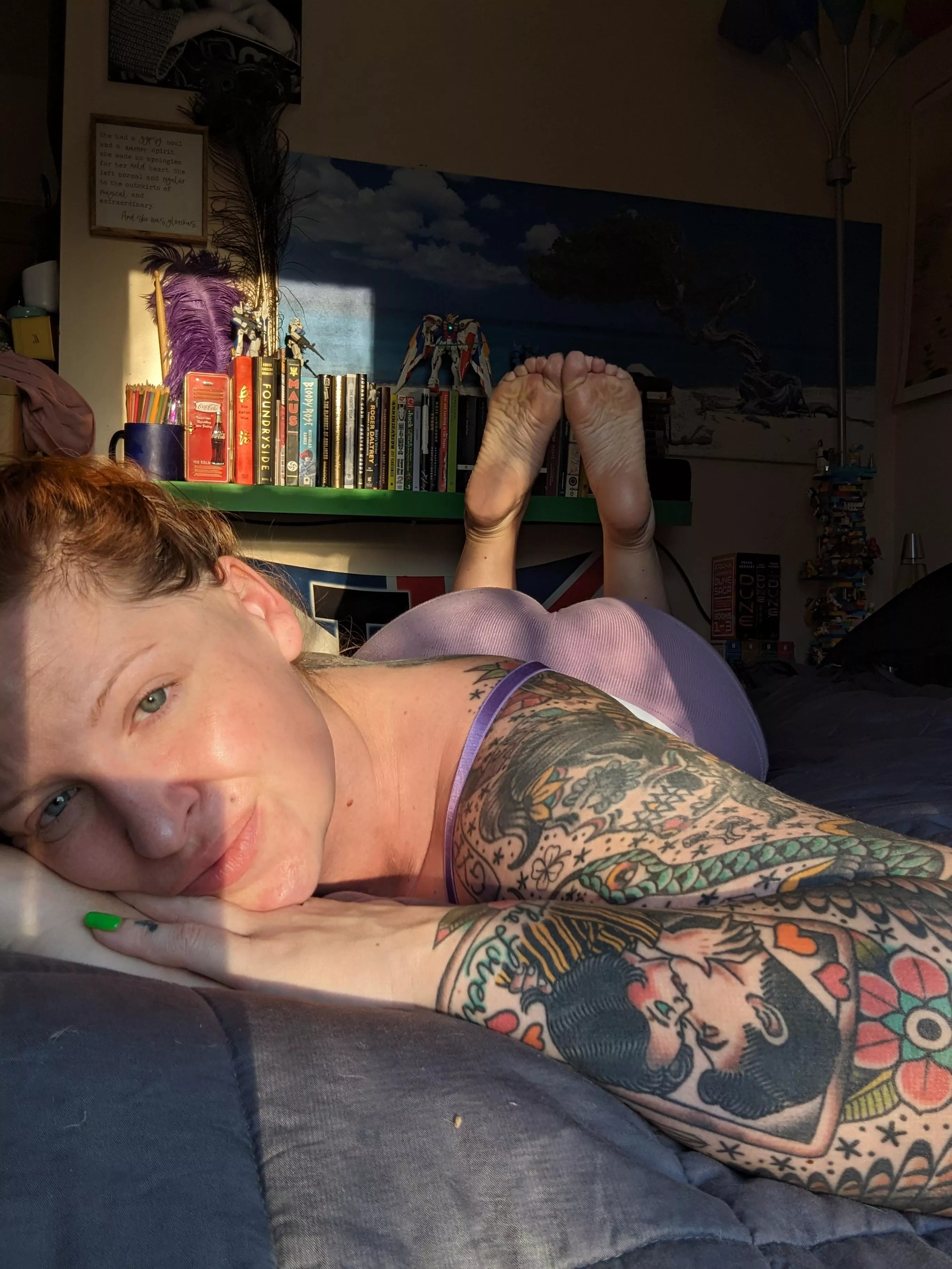 Monday Mornings Are Hard, Am I Right? 🤭 posted by BeeBinisky