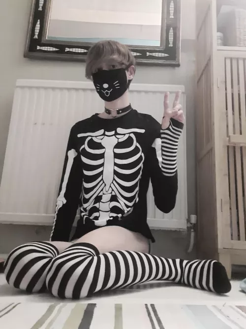 Scary boi >:3 by Weselamp