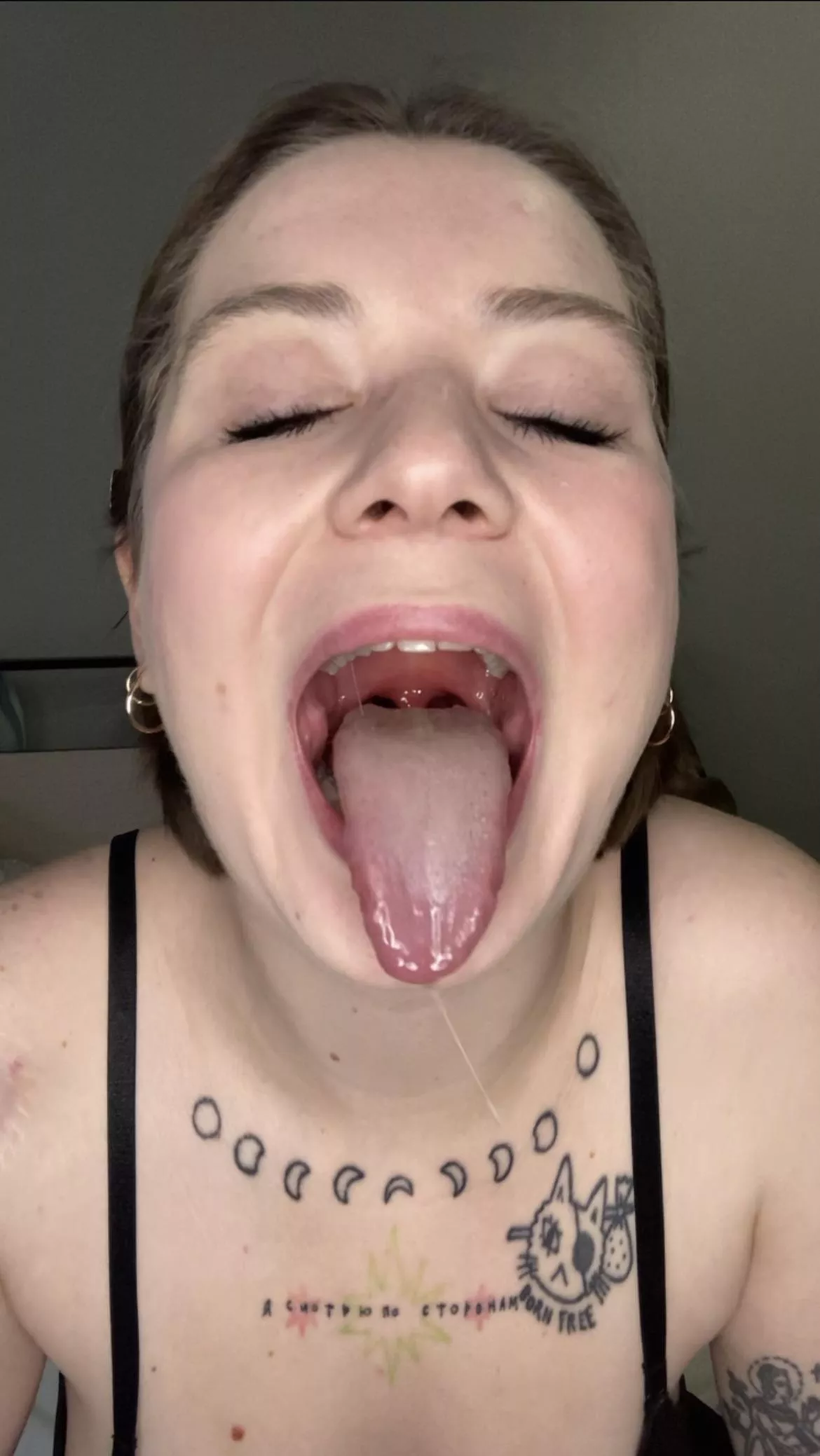 do you like it when it happens harder? 😏 [oc] posted by feetyourlick