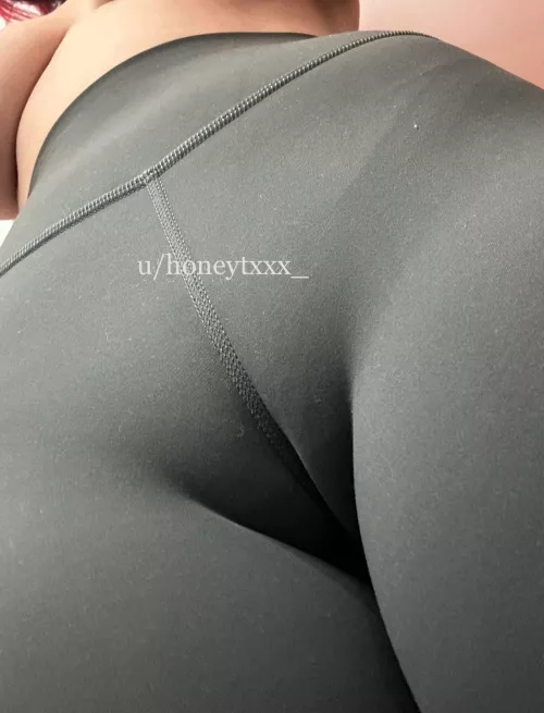 Front seams and my pussy lips get on so well by honeytxxx_