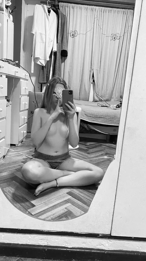 i want to know the age of mans that i put horny with this <3 by sirenacivia