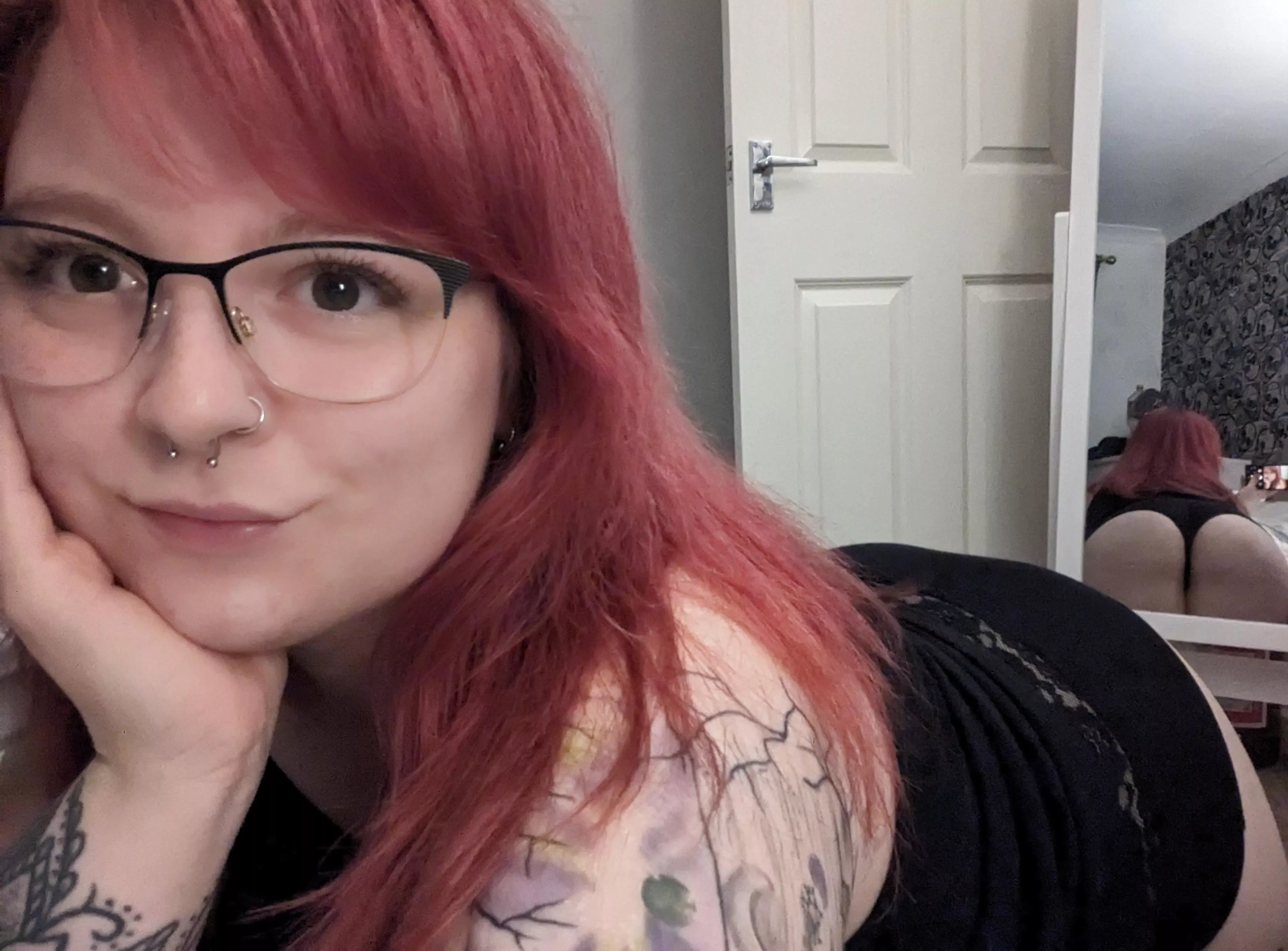 If you like a cute face but big ass, look no further posted by MoonlitNightmare_