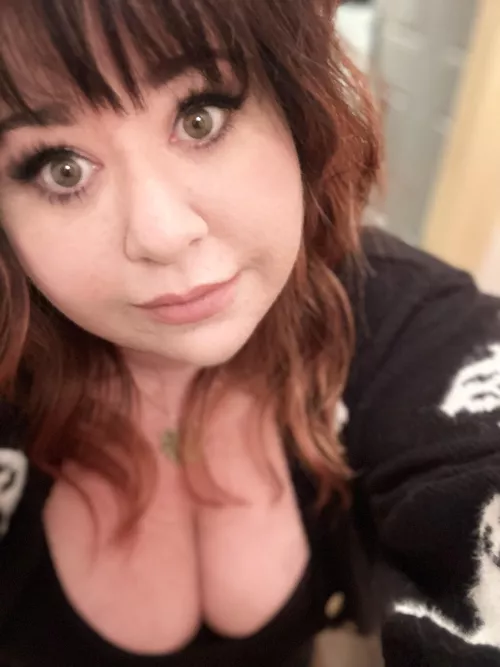 Oh hey by weerubywanders