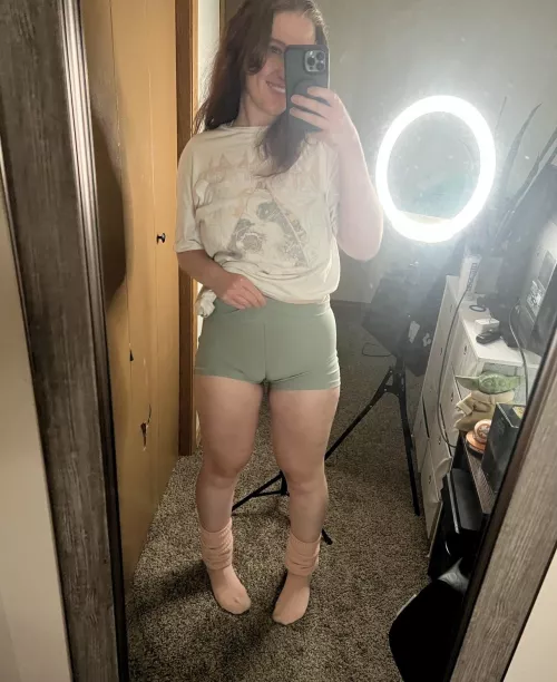 Pulled tight shorts to outline my pussy by adorablelilli