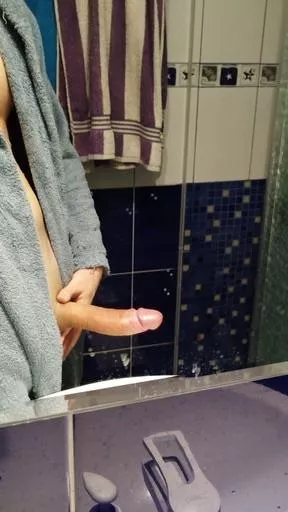 Say yes if you want more posted by JustaHungGuy27_