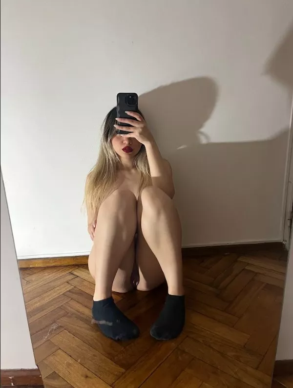 Sweaty after gym socks [F] posted by wishescozy