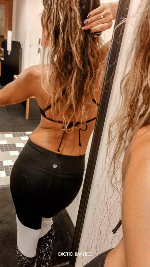 Those leggings are driving you crazy, aren't they by Exotic_Bayybee