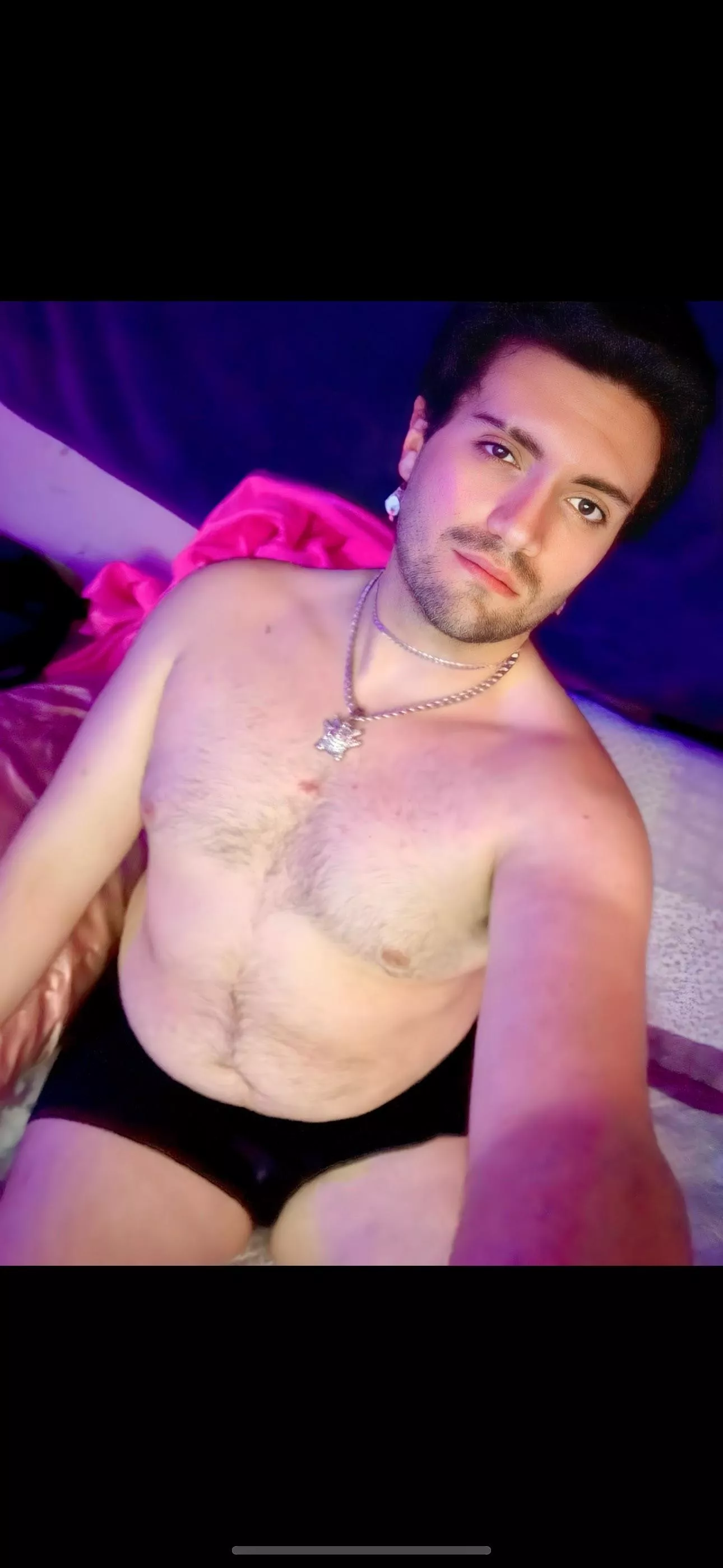 Trying to be more comfortable in my body, which can be hard in this community haha 😂 posted by Nick2496