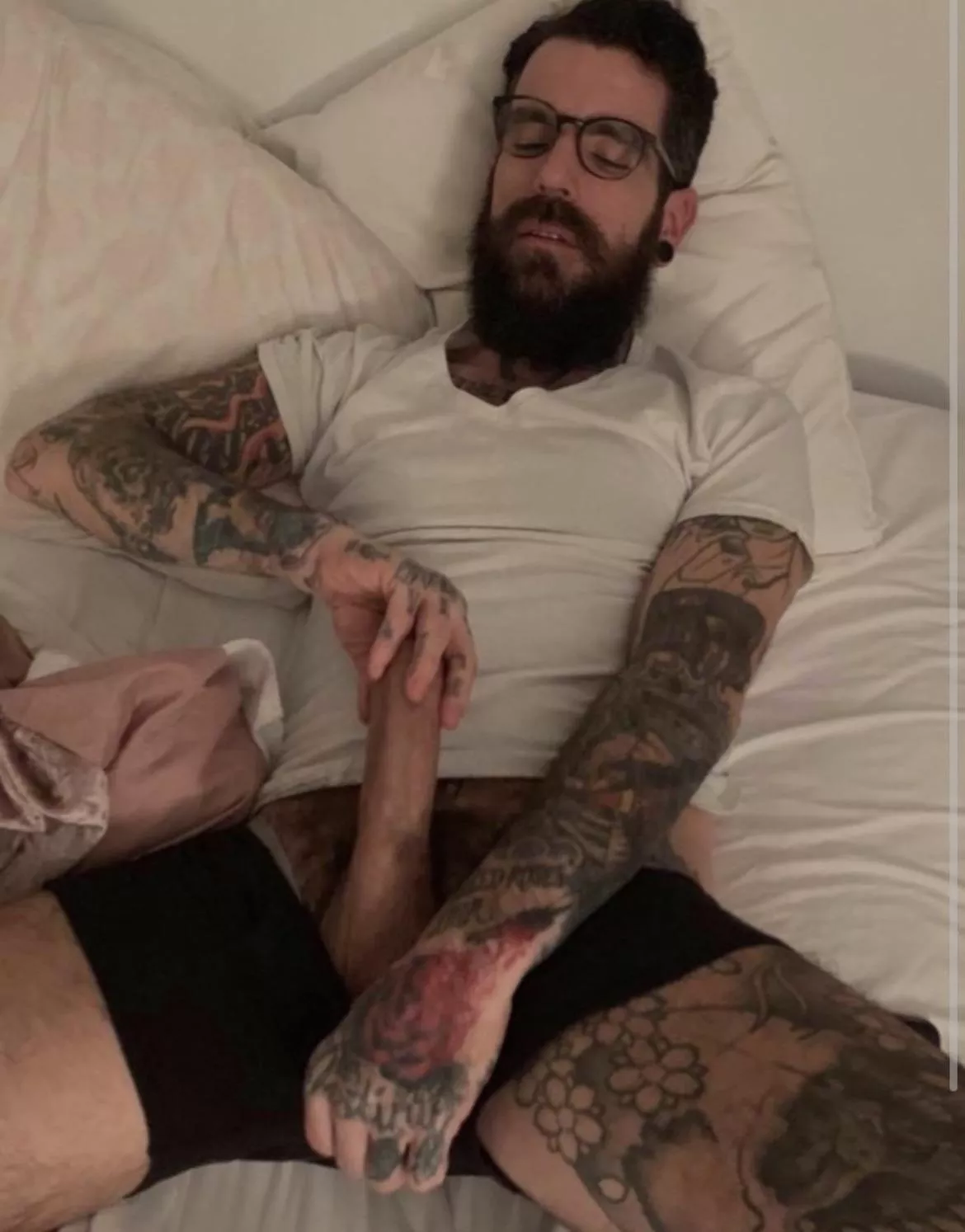 Um! posted by whowantstotouchit