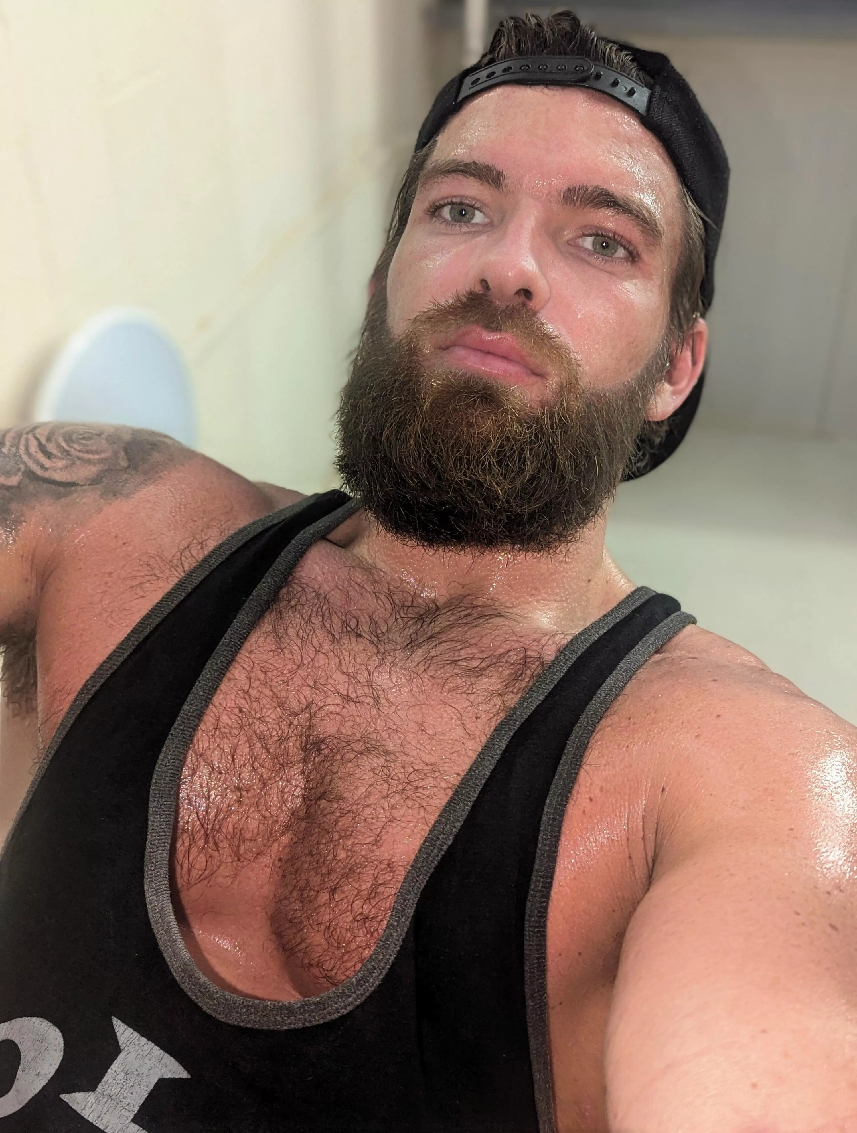 Worked up a good sweat and I could do with a rub down right now posted by sh_flex
