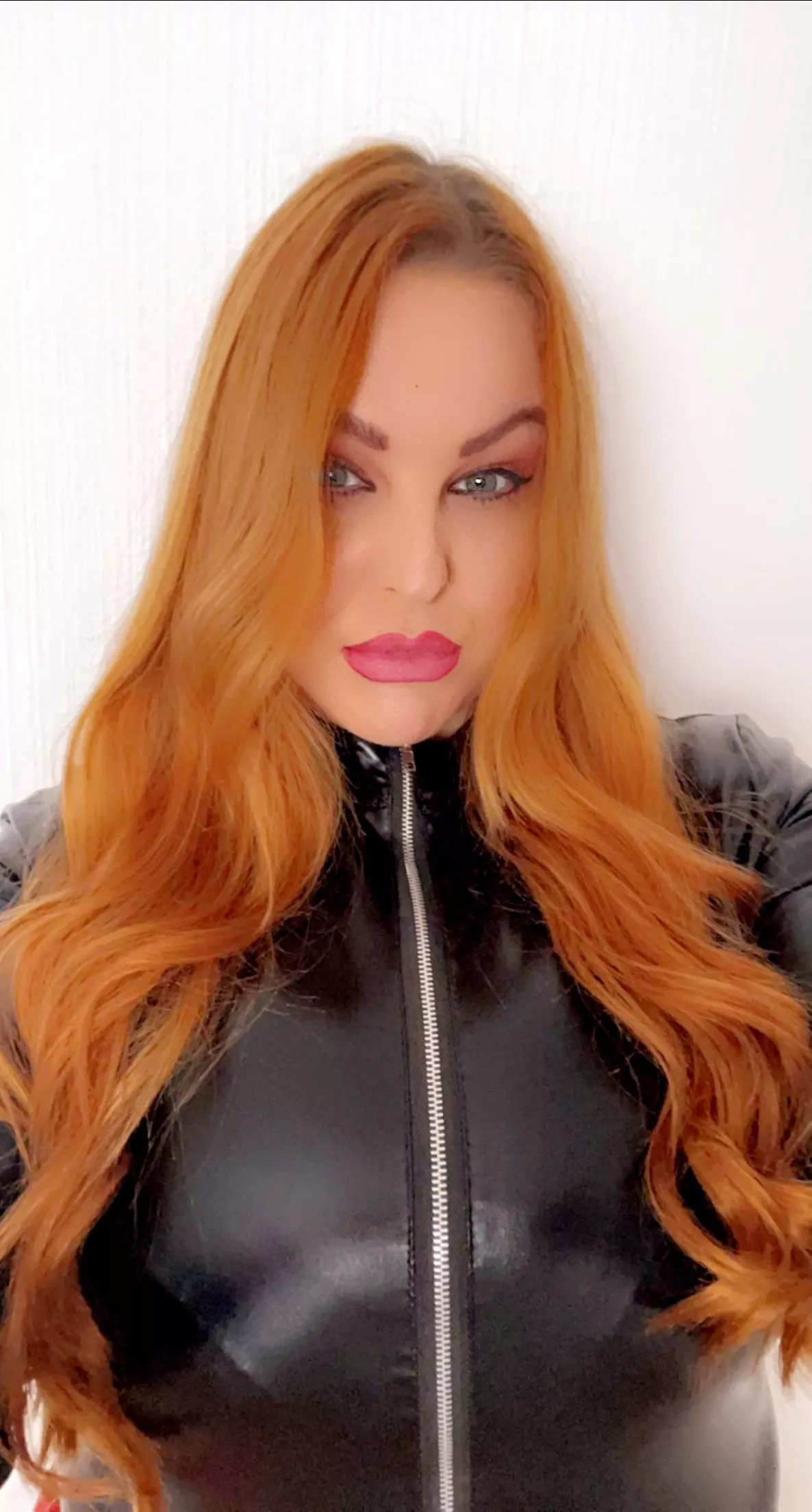 A nice snug fit posted by Goddess_N1kki