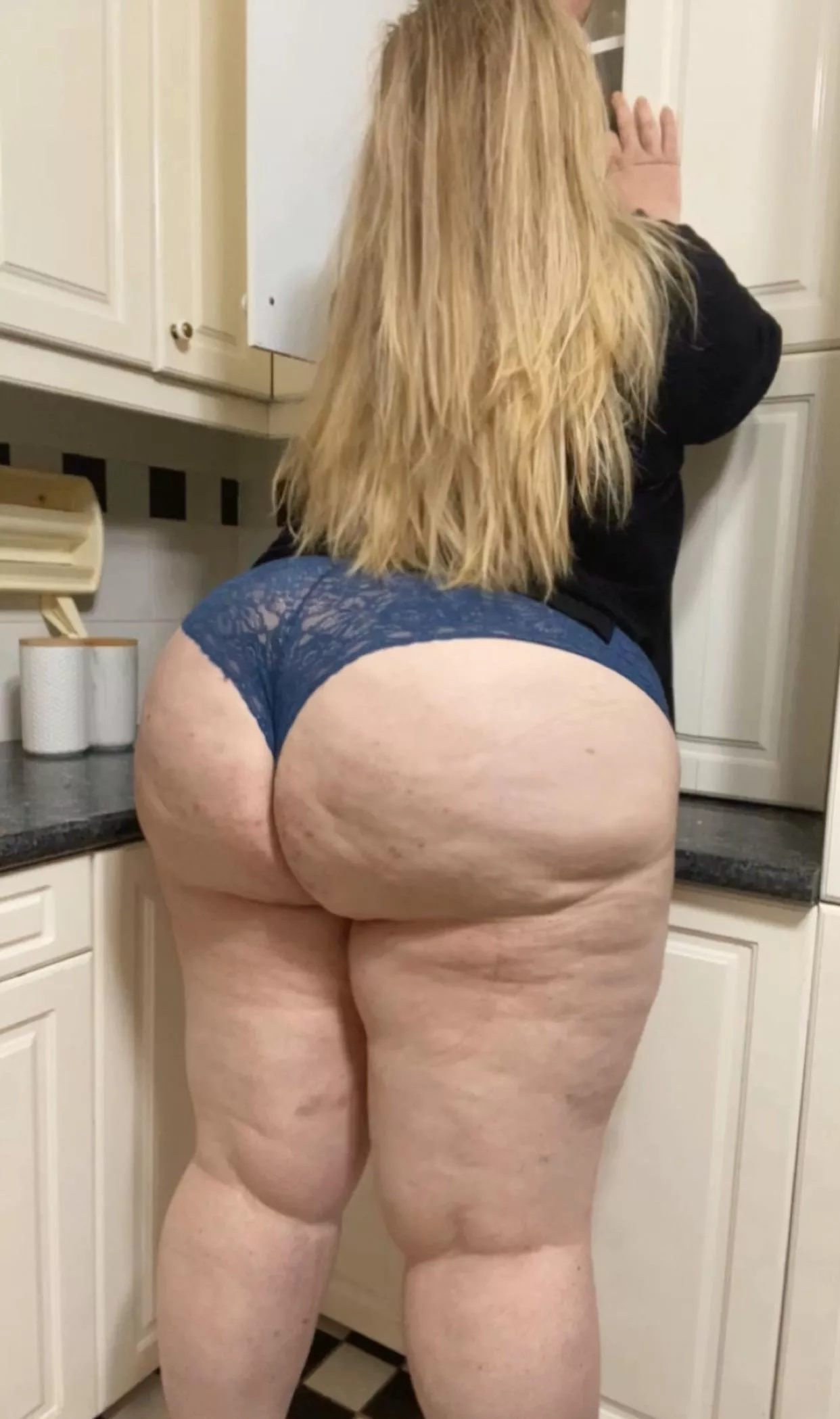 Always looking for my next snack 🍿 posted by bbwamazon