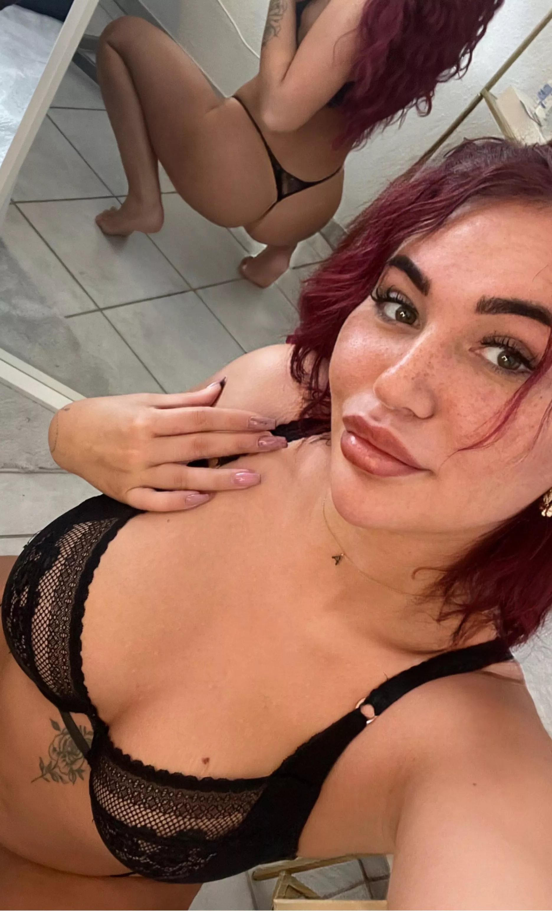 But first, let me take a butt selfie posted by HandsomeTourney