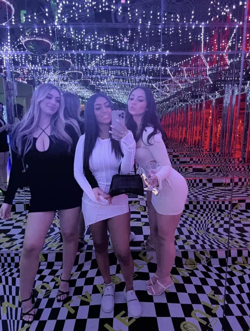 club girls by mattyuk21