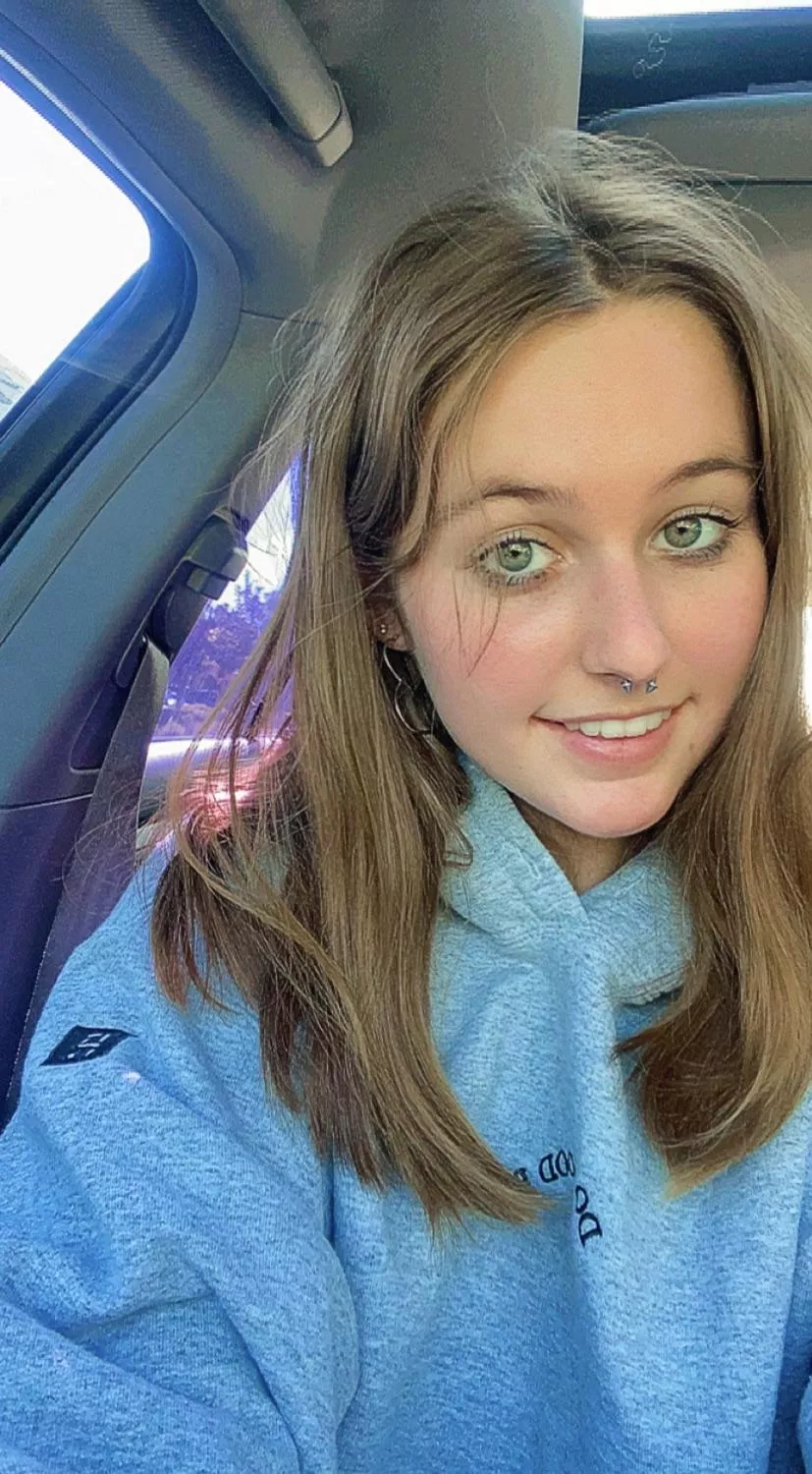 Do I look cute here posted by Hot_Argument_2020