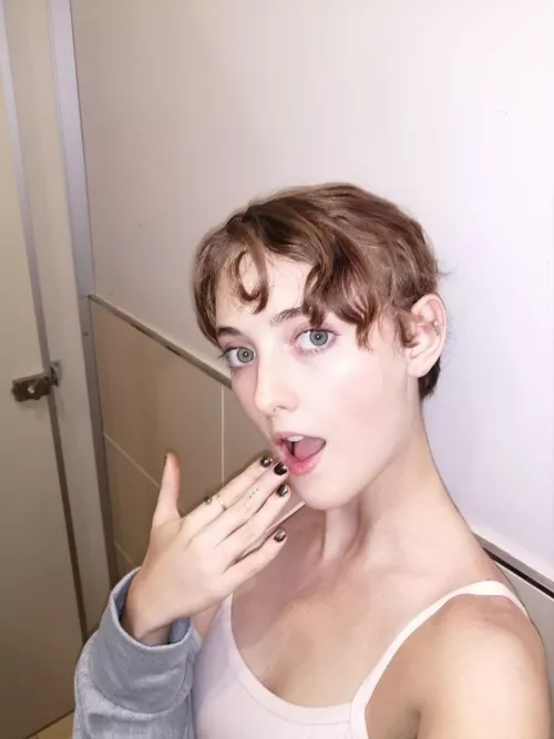 I'm sexy but definitely not vulgar. It's all about class and style, right F18 by dewcarrot