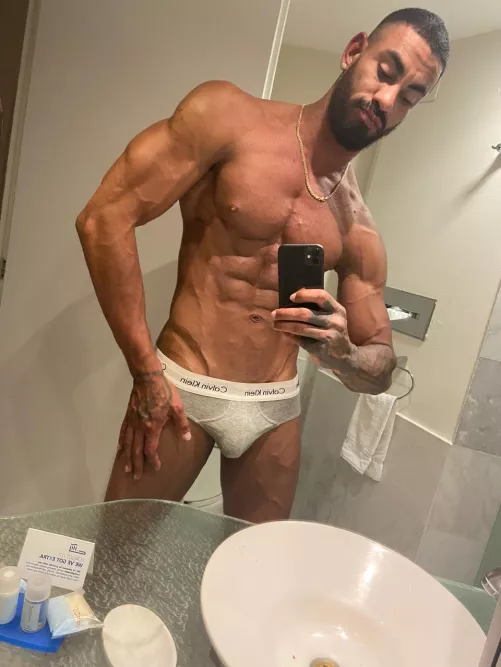 My Calvins by andreymillanb