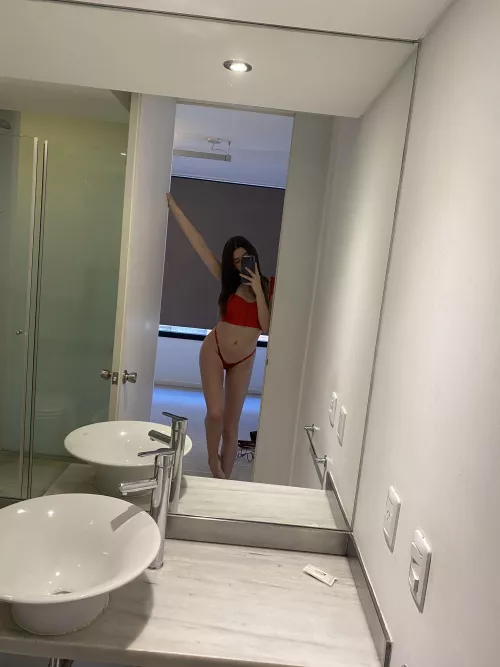 my long legs are definitely turning you on by aRPHEsin