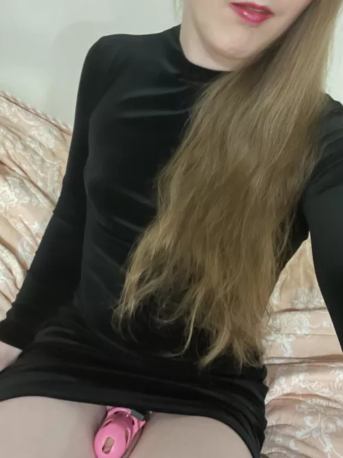 One of us should get to cum and it’s not me by TheMilkyMeat