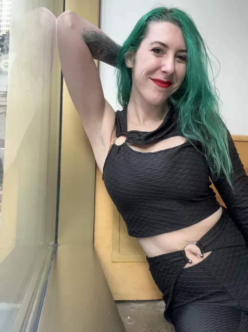 Sexy crop top by sirenskiss3