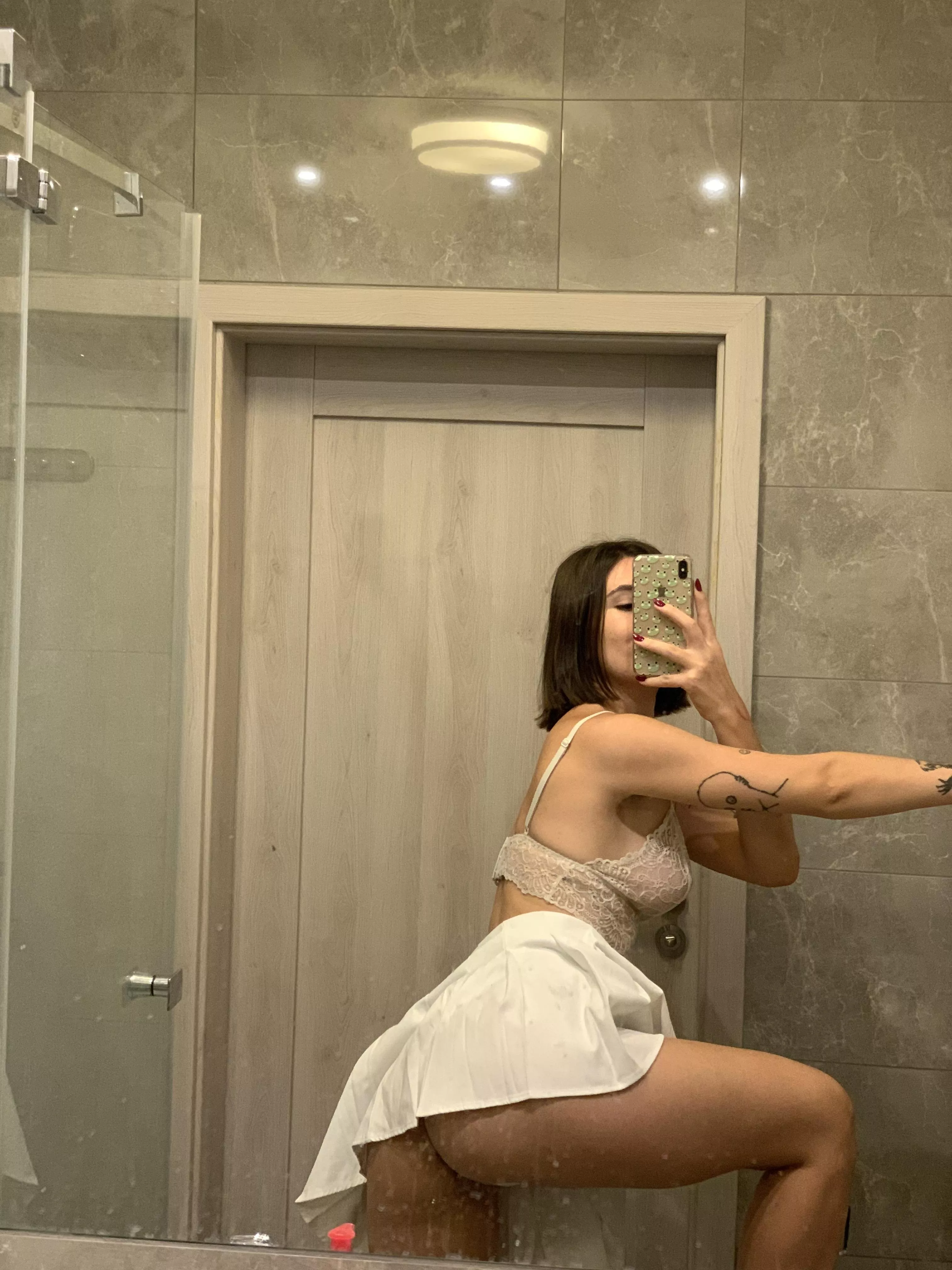 So horny right now posted by Isabela_Evans