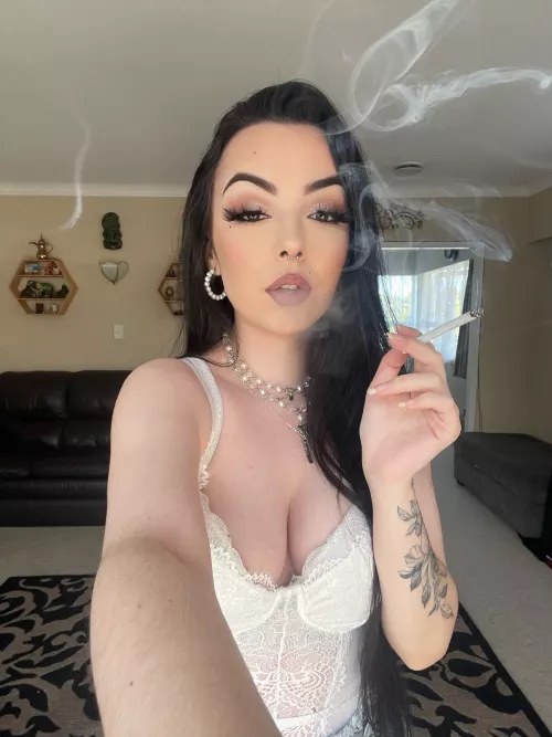 tell me how bad you wanna fuck me while i smoke this 🤤 by Brattywynter