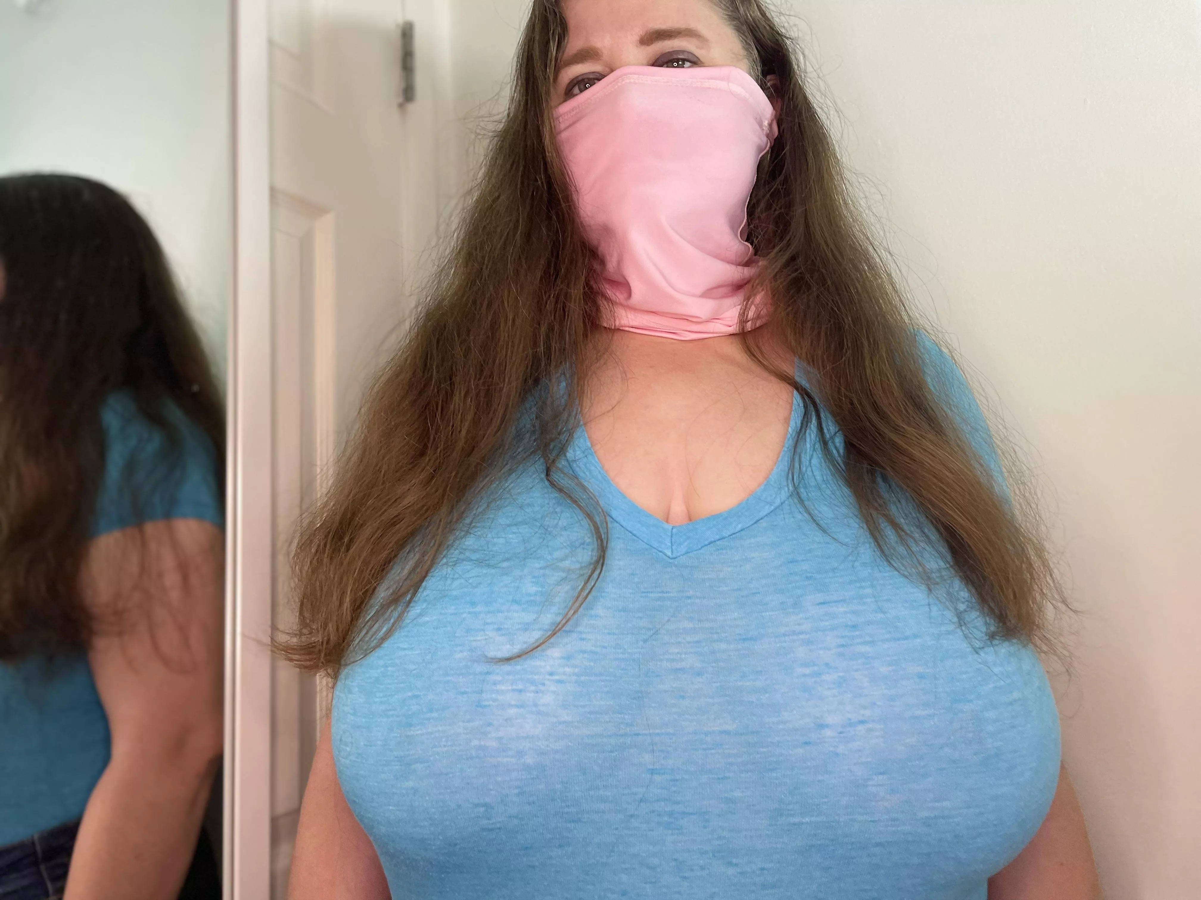 Vavavoom in blue posted by OneInaGillianOF