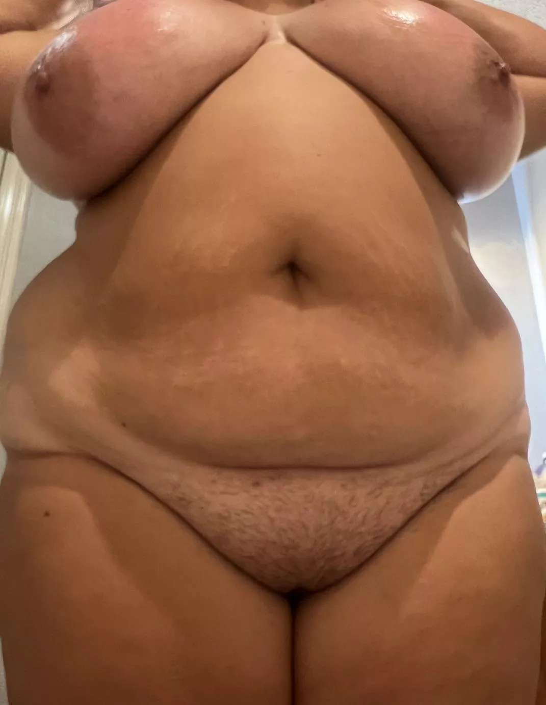 What would you rate me?(f) posted by LvmyTigbiddies