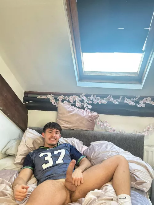 Wyd if you walked in on your roommate like this?? by miserablythirstyst