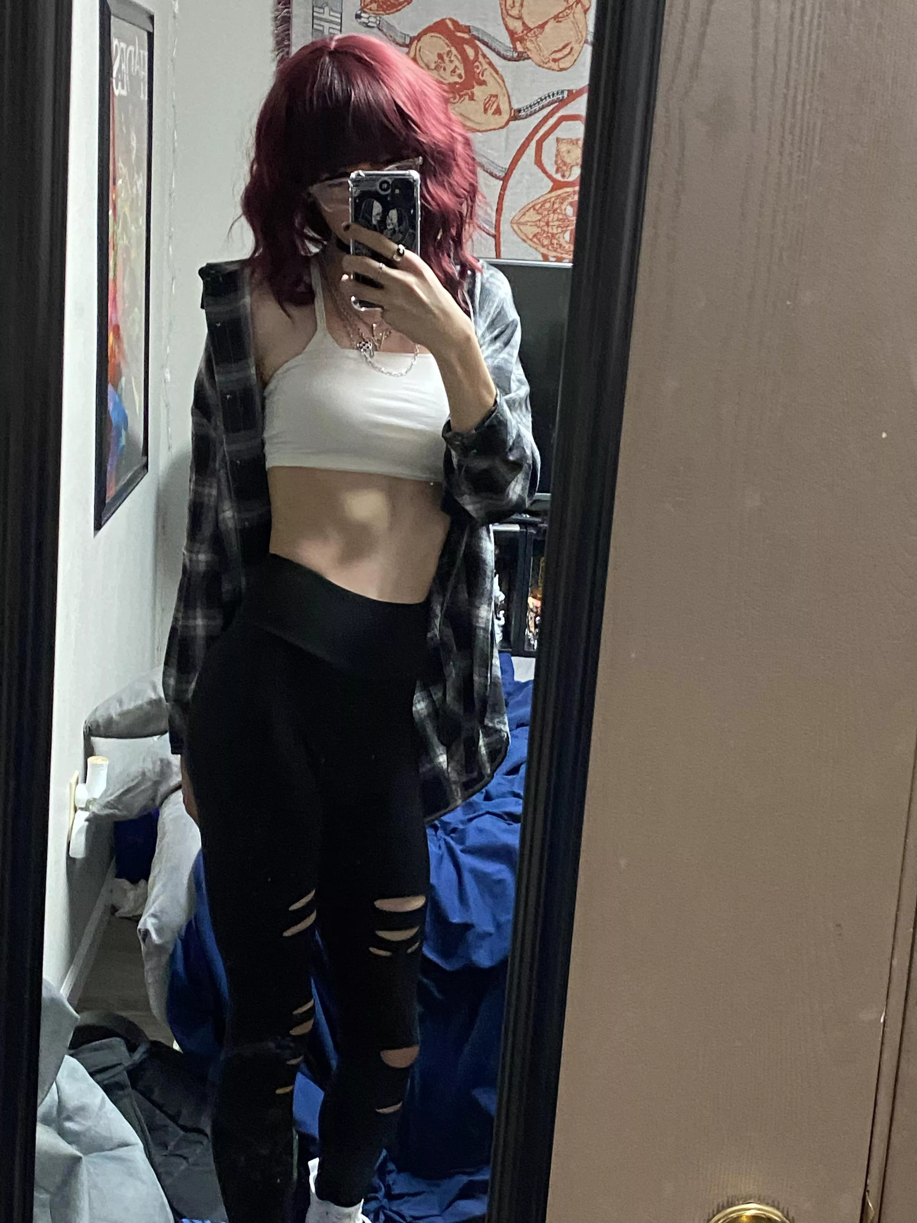 Yoga pants are so comfy! Do you think they look good? posted by Garb0w0dor