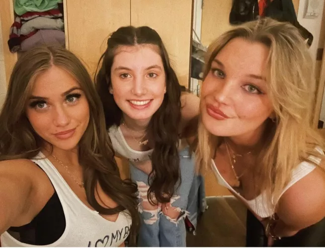 [3] Lefts T shirt by ViewNo8293