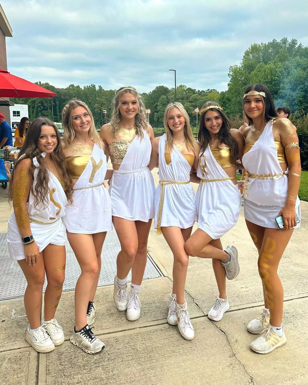 Amazonians posted by JohnJones5900