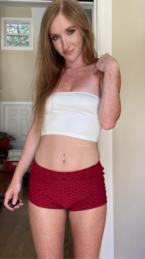 Do I look like a pouty girl by Nervous_Wrongdoer_82