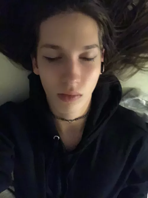 Do you like my make up? by ChampionDue2429