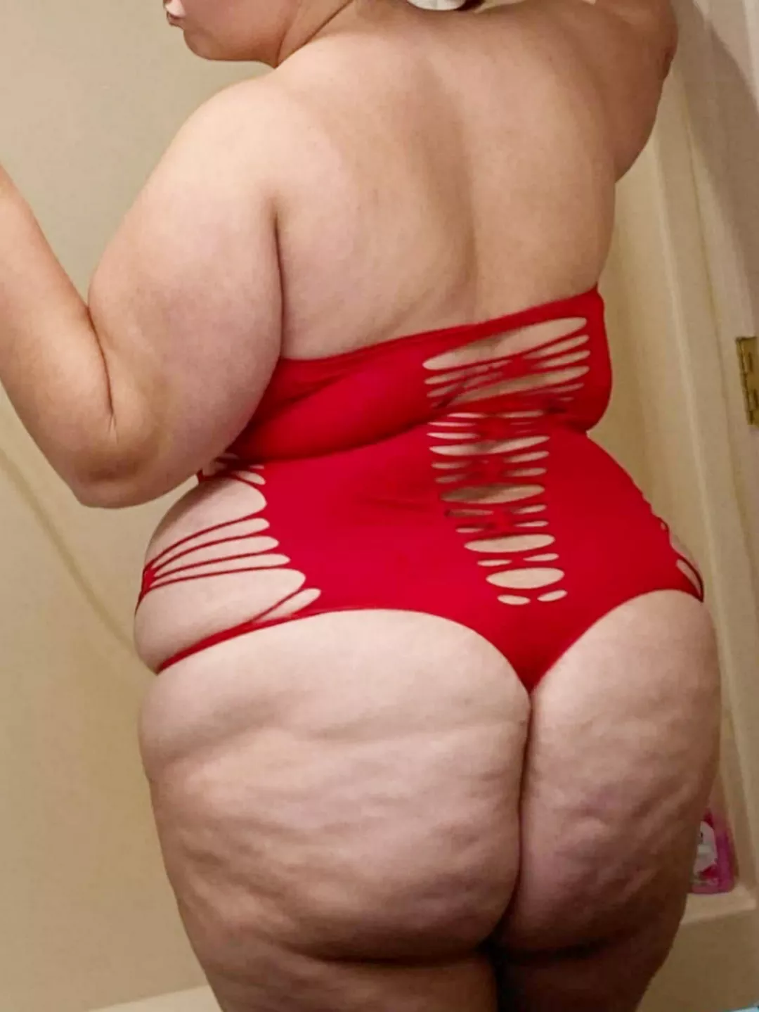 Everyone needs a big booty housewife! posted by abigailgray256