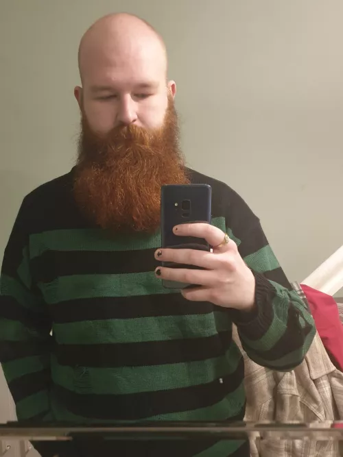 How is everyone here so beautiful? 💜 by Theguywhosdoingok